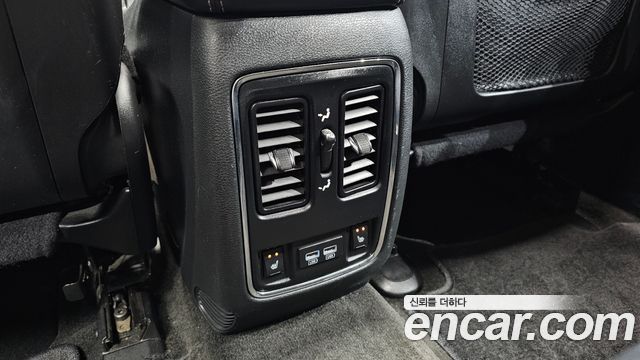 Jeep Grand Cherokee 3.6 Limited WK2 2015 — фото 22