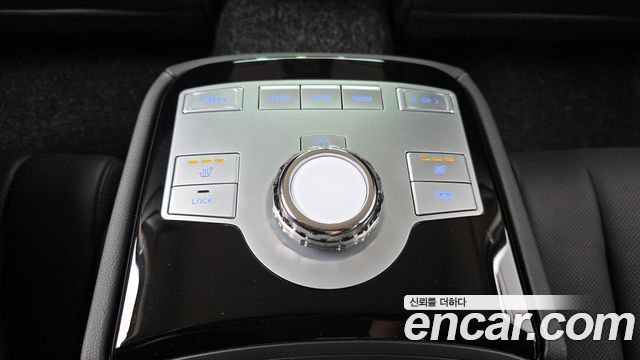 Genesis G80 (RG3) Gasoline 2.5 Turbo AWD 2025 — фото 19