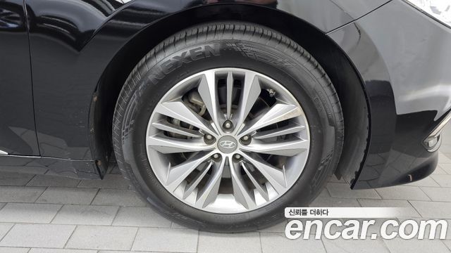 Hyundai Grandeur (HG) HG240 Modern 2015 — фото 21
