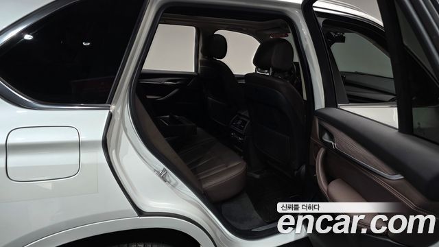 BMW X5 (F15) xDrive 30d 2018 — фото 12