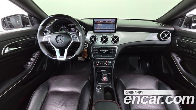 Mercedes-Benz CLA-Class (C117) CLA45 AMG 4MATIC 2014 — фото 7