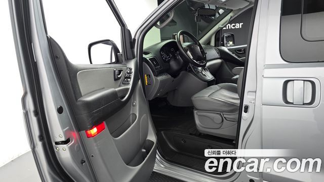 Hyundai Grand Starex Wagon 11-Seater Modern 2020 — фото 10