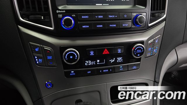 Hyundai Grand Starex Wagon 11-Seater Modern 2020 — фото 16
