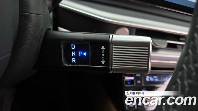 Hyundai Grandeur (GN7) 2,5 Gasoline 2WD Exclusive 2024 — фото 9