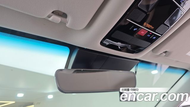 Hyundai Grandeur (GN7) 2,5 Gasoline 2WD Exclusive 2024 — фото 18