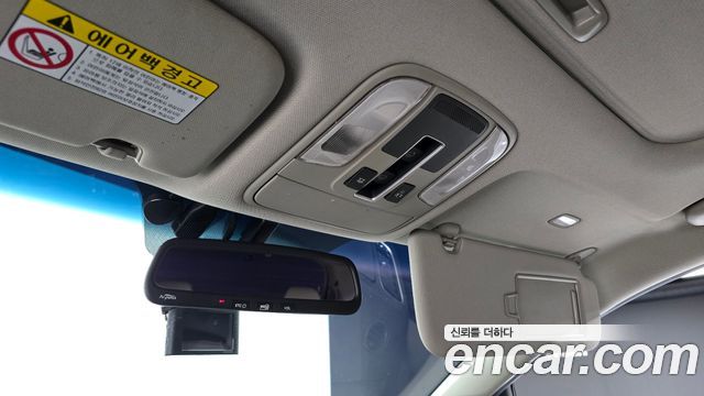 Kia Carnival 9-seater Luxury 2017 — фото 20