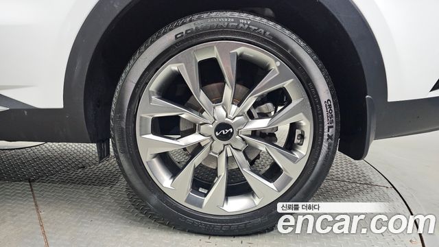 Kia Sorento (IV) Gasoline 2.5T 2WD Noblesse 2023 — фото 21