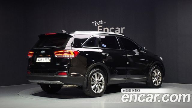 Kia Sorento Diesel 2.0 2WD Noblesse 2015 — фото 2
