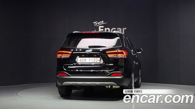 Kia Sorento Diesel 2.0 2WD Noblesse 2015 — фото 4