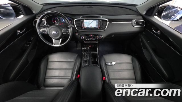 Kia Sorento Diesel 2.0 2WD Noblesse 2015 — фото 7