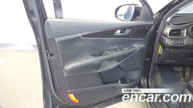 Kia Sorento Diesel 2.0 2WD Noblesse 2015 — фото 24