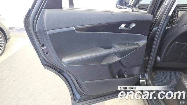 Kia Sorento Diesel 2.0 2WD Noblesse 2015 — фото 25