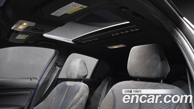BMW 1 Series (F20) 118d M Sport Shadow 5 Door 2018 — фото 18