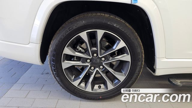 Jeep Grand Cherokee (WL) L 3.6 Overland 2021 — фото 5