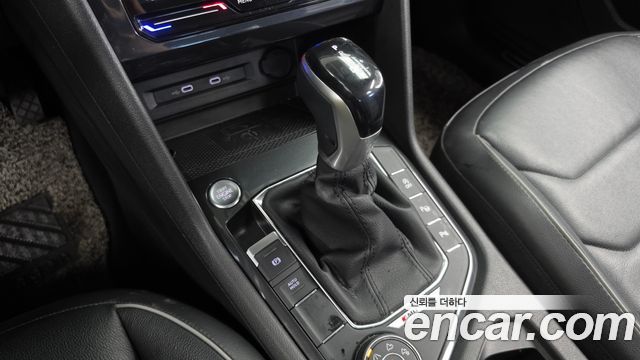 Volkswagen Tiguan (II) 2.0 TDI 4-Motion Premium 2021 — фото 9