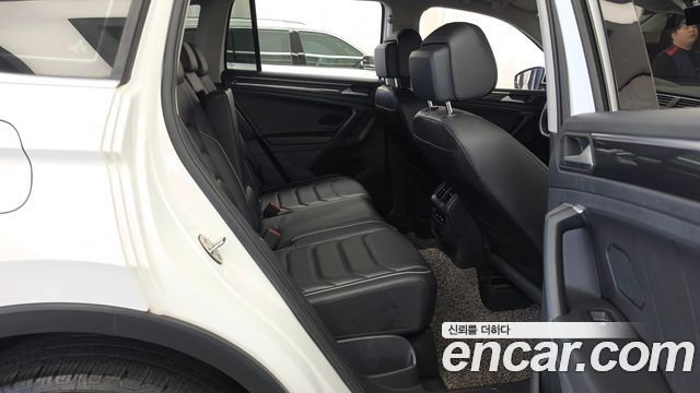 Volkswagen Tiguan (II) 2.0 TDI 4-Motion Premium 2021 — фото 12