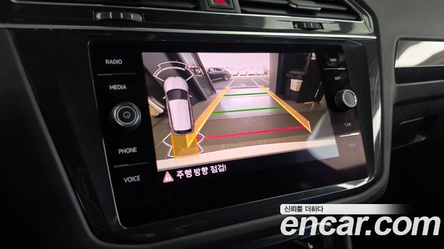 Volkswagen Tiguan (II) 2.0 TDI 4-Motion Premium 2021 — фото 15