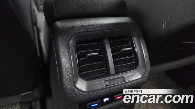 Volkswagen Tiguan (II) 2.0 TDI 4-Motion Premium 2021 — фото 19
