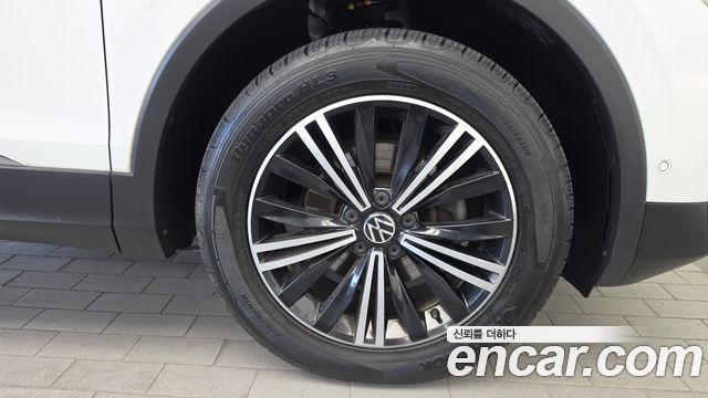 Volkswagen Tiguan (II) 2.0 TDI 4-Motion Premium 2021 — фото 21