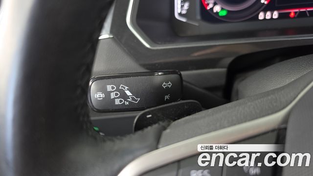 Volkswagen Tiguan (II) 2.0 TDI 4-Motion Premium 2021 — фото 29
