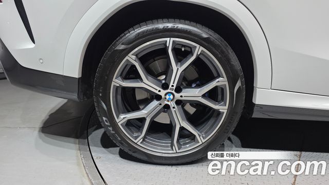BMW X6 (G06) xDrive40i M Sport 2021 — фото 5