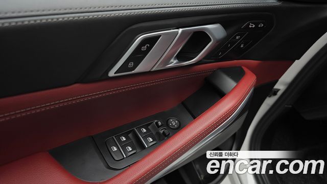 BMW X6 (G06) xDrive40i M Sport 2021 — фото 29