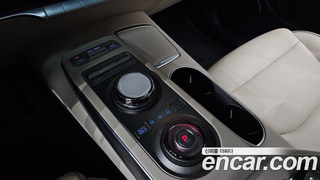 Genesis GV70 2.5T Gasoline 2WD 2023 — фото 9