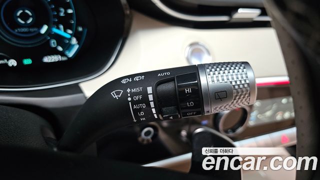 Genesis GV70 2.5T Gasoline 2WD 2023 — фото 30