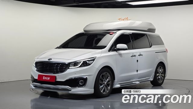 Kia Carnival Gasoline 7-seater Hi-Limousine President