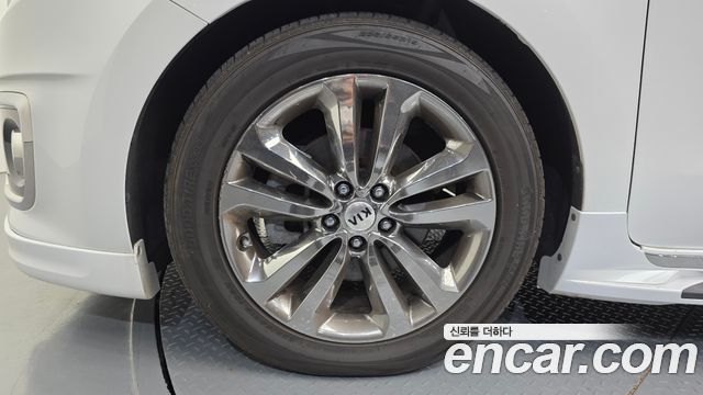 Kia Carnival Gasoline 7-seater Hi-Limousine President 2018 — фото 5