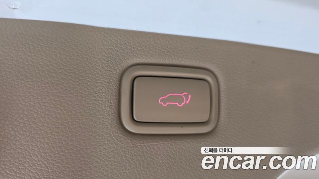 Kia Carnival Gasoline 7-seater Hi-Limousine President 2018 — фото 15