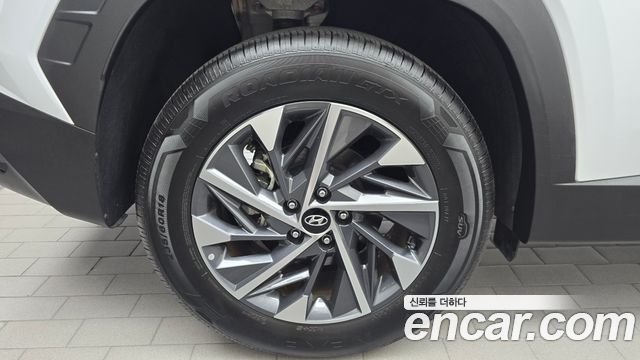 Hyundai Tucson (NX4) Gasoline 1.6 Turbo 2WD Premium 2023 — фото 5
