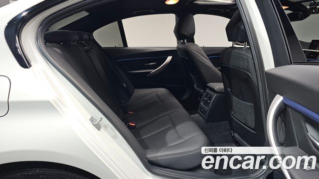 BMW 3 Series (F30) 320i M Sport 2018 — фото 11