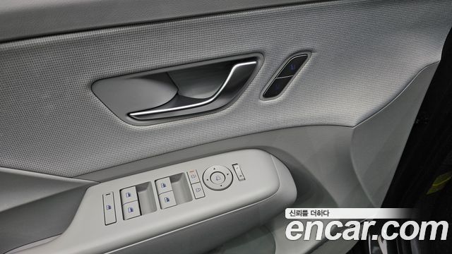 Hyundai Kona (SX2) Gasoline 2.0 2WD Inspiration 2026 — фото 37