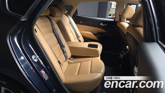 Kia K7 Premier 2.5 GDI Noblesse 2020 — фото 12