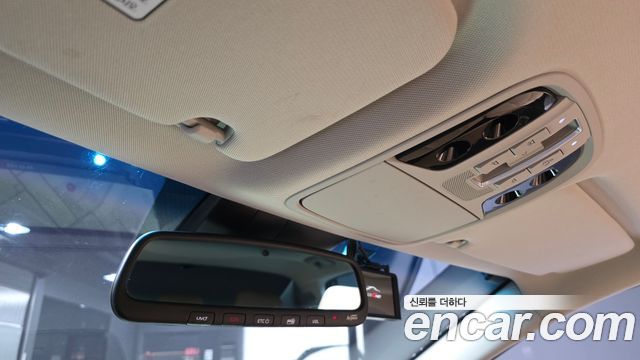 Kia K7 Premier 2.5 GDI Noblesse 2020 — фото 18