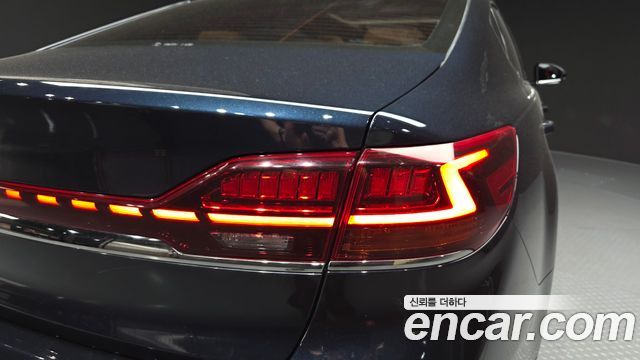 Kia K7 Premier 2.5 GDI Noblesse 2020 — фото 23
