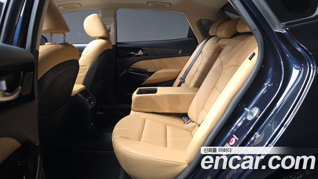 Kia K7 Premier 2.5 GDI Noblesse 2020 — фото 26