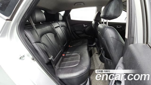 Hyundai Tucson ix Diesel 2WD X20 Luxury 2013 — фото 11