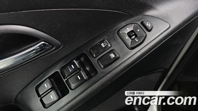 Hyundai Tucson ix Diesel 2WD X20 Luxury 2013 — фото 15