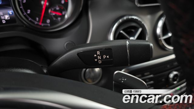 Mercedes-Benz CLA-Class (C117) CLA220 AMG Line 2018 — фото 9