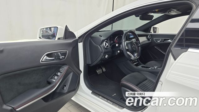 Mercedes-Benz CLA-Class (C117) CLA220 AMG Line 2018 — фото 10