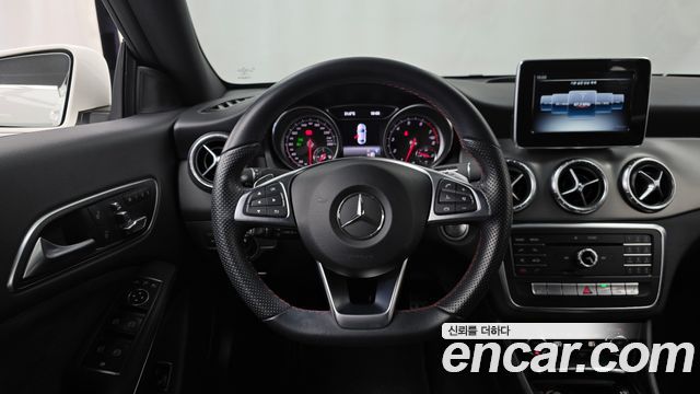 Mercedes-Benz CLA-Class (C117) CLA220 AMG Line 2018 — фото 13