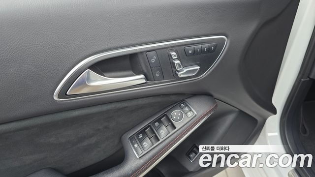 Mercedes-Benz CLA-Class (C117) CLA220 AMG Line 2018 — фото 28