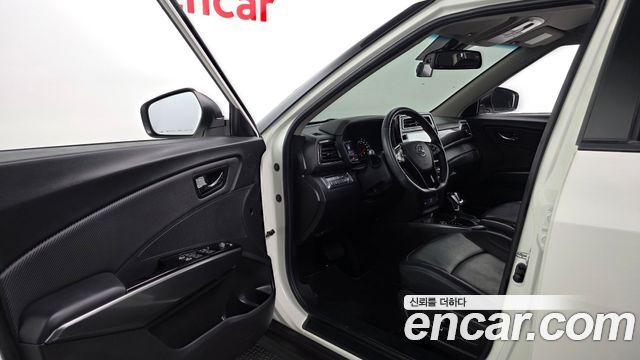 KG Mobility (SsangYong) Very New Tivoli Gasoline 1.5 2WD V3 2022 — фото 10