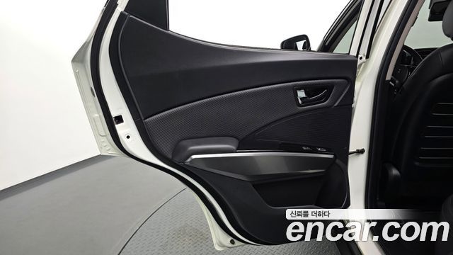 KG Mobility (SsangYong) Very New Tivoli Gasoline 1.5 2WD V3 2022 — фото 25