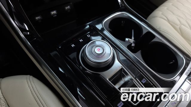 Kia Carnival (IV) Gasoline 9-seater Limousine(Special vehicle) 2023 — фото 9