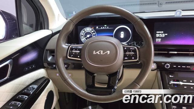 Kia Carnival (IV) Gasoline 9-seater Limousine(Special vehicle) 2023 — фото 13