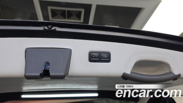Kia Carnival (IV) Gasoline 9-seater Limousine(Special vehicle) 2023 — фото 17