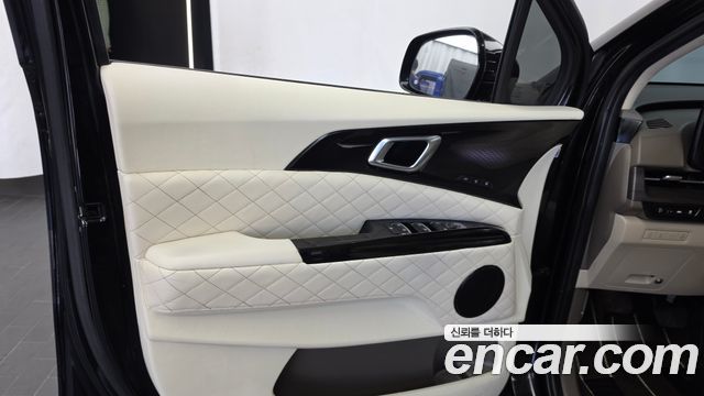 Kia Carnival (IV) Gasoline 9-seater Limousine(Special vehicle) 2023 — фото 24